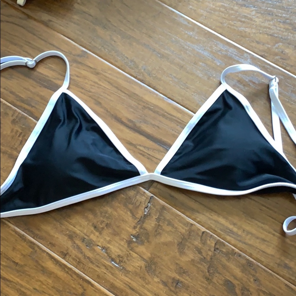 black and white bikini top, padded